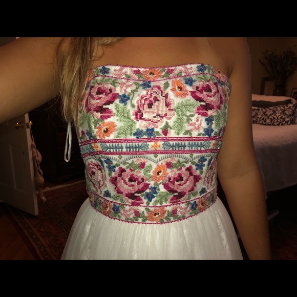 Sherri Hill Prom Dress - Picture 3 of 3